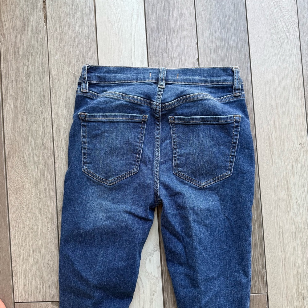 Free People Blue Ankle Cropped Jeans with Distressed Details - Picture 5 of 7